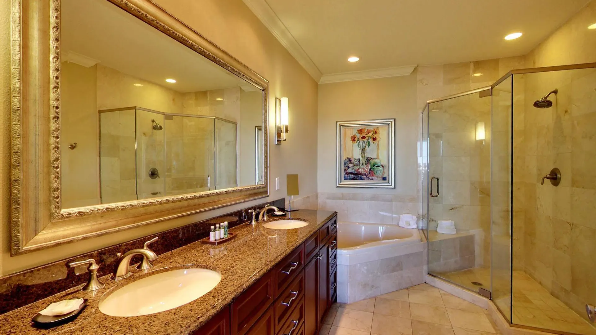 Hotel Emerald Grande Condominiums At Harborwalk Village Destin
