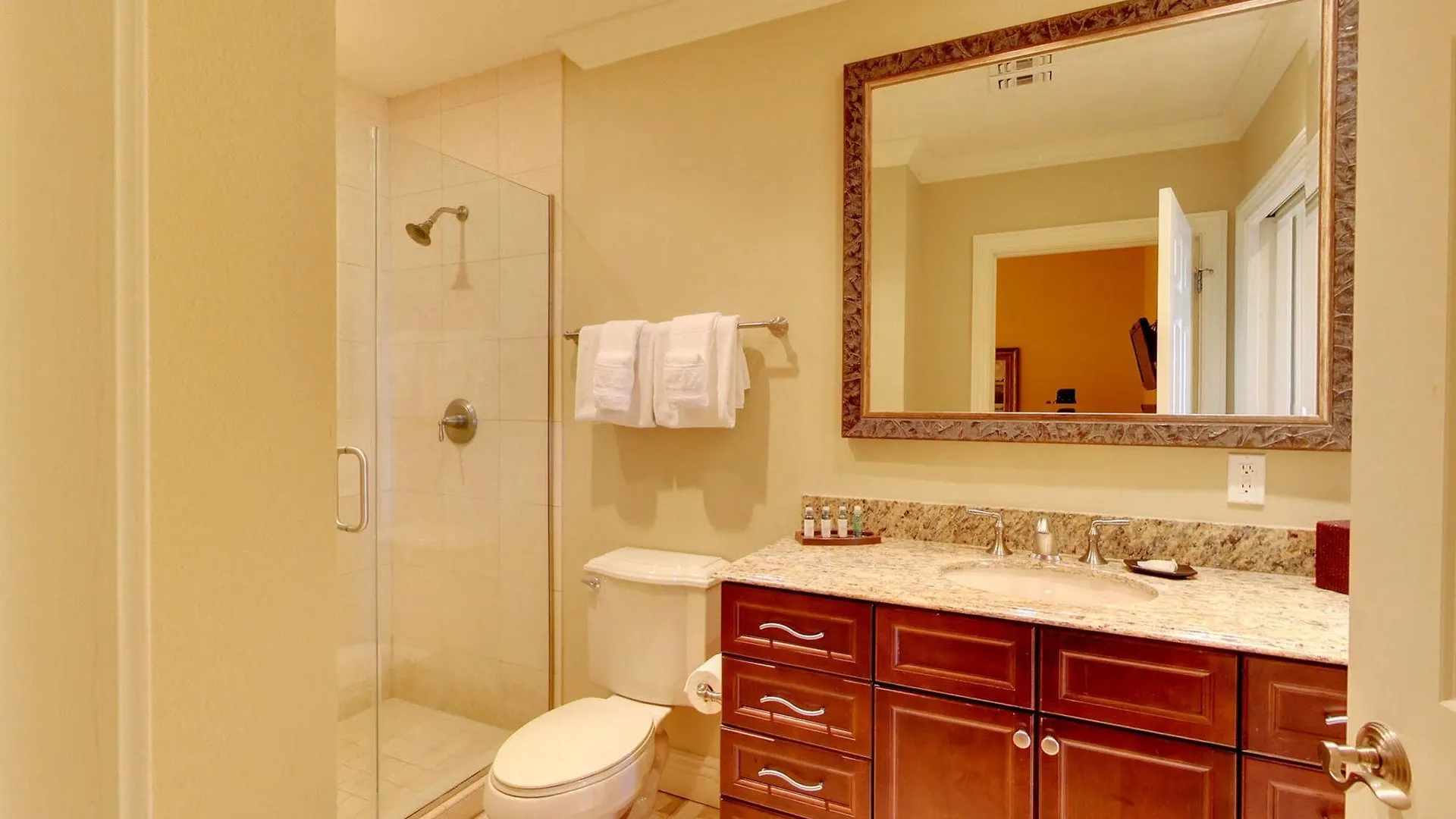Emerald Grande Condominiums At Harborwalk Village Destin