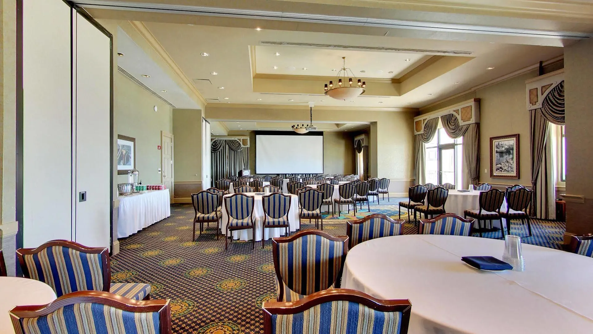 Emerald Grande Condominiums At Harborwalk Village Destin Hotel