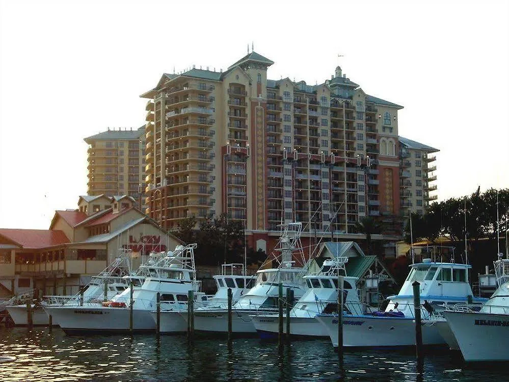 Emerald Grande Condominiums At Harborwalk Village Destin 3*,