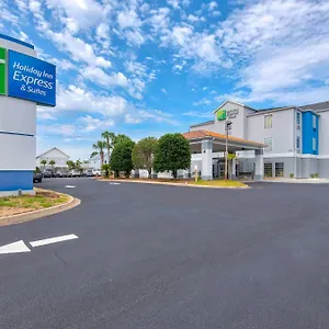 Hotel Express E - Commons Mall Area By Ihg